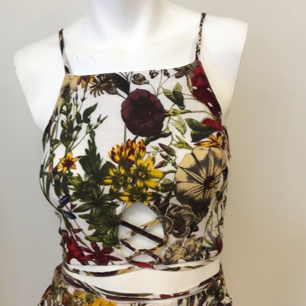 Floral Matching Set Size Small - image 4